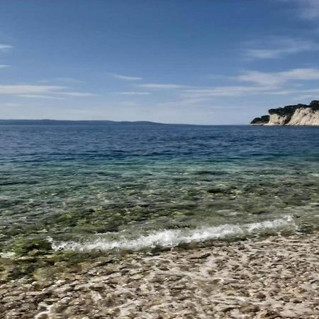 Luxurious Holiday Home In Makarska With Jacuzzi 外观 照片