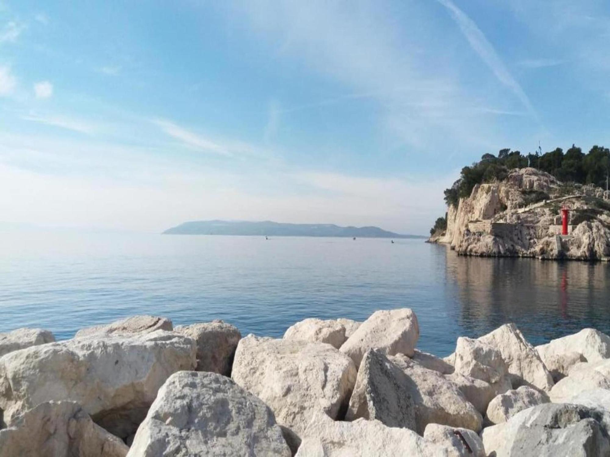 Luxurious Holiday Home In Makarska With Jacuzzi 外观 照片